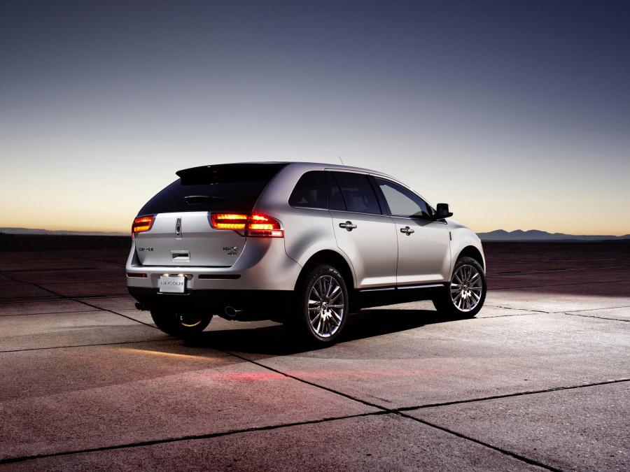  Lincoln MKX 2010 года  (фото 3 из 15)